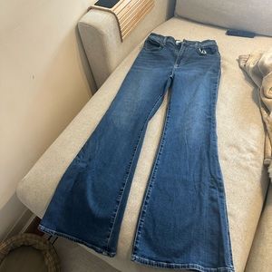 Abercrombie Curve Love ultra high rise flare size 27/4s